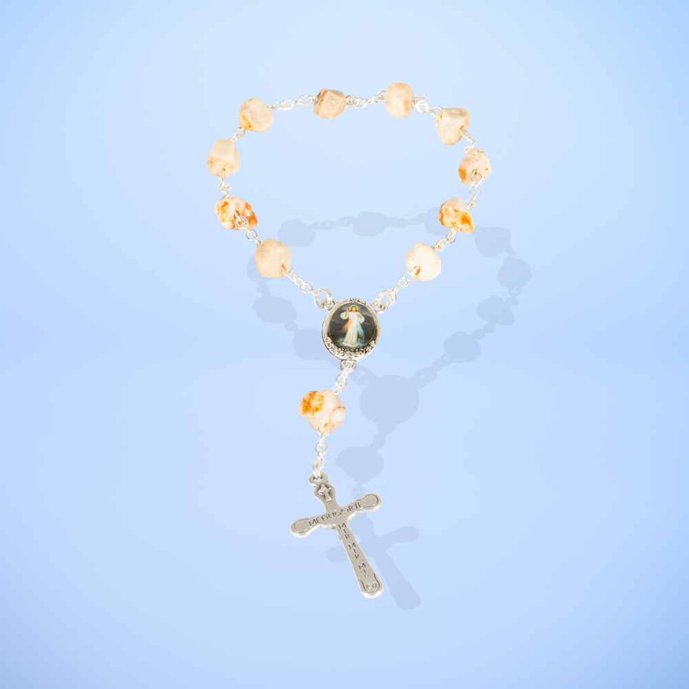 Decina del Rosario in Pietra della Collina delle Apparizioni di Medjugorje